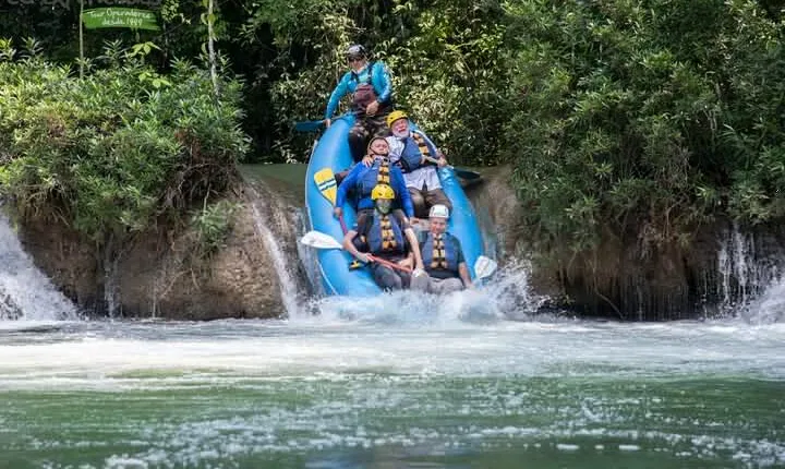 Lacandon Jungle Tour from Palenque: River Rafting and Hiking Adventure