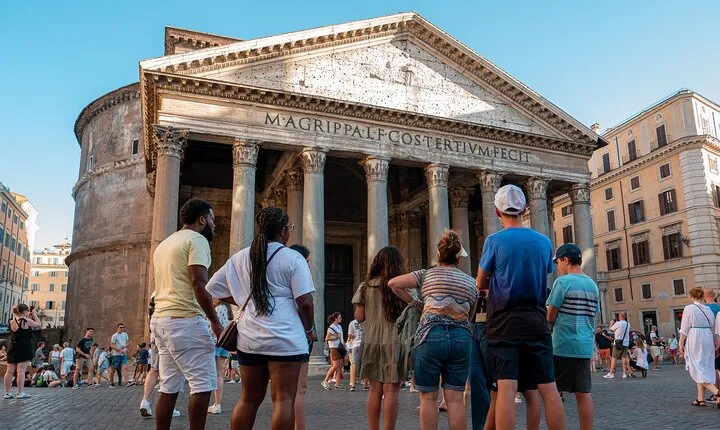 Rome City, Pantheon, and Trevi Fountain Walking Tour