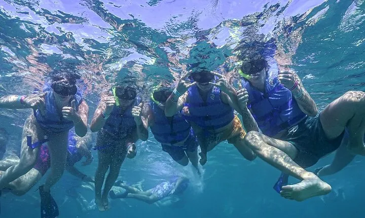 2-Hour Snorkeling Paradise Reef in Cancún Underwater Museum