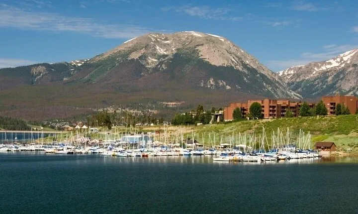 Dillon Marina & Shopping Tour Private Transportation Service
