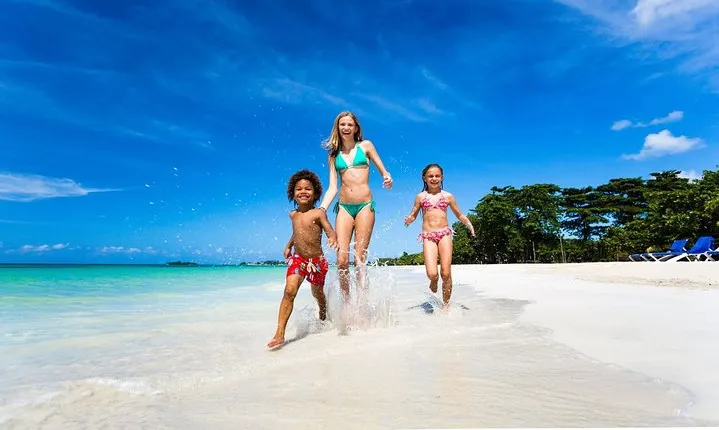 7 Mile Beach Private Tour
