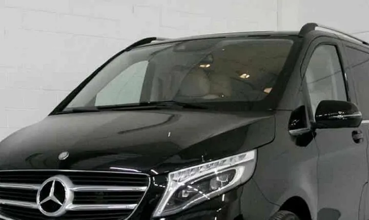 Private Luxury Transfer to Fiumicino Airport from Rome