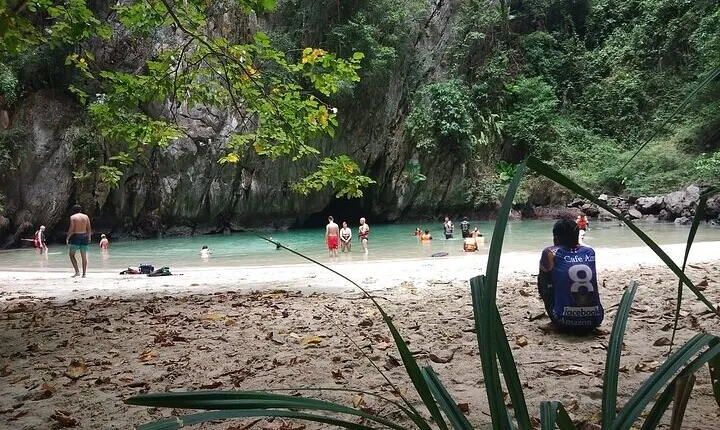 Koh Lanta: 4 Islands Tour by Speedboat with Snorkeling