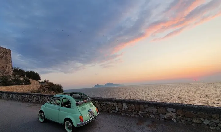  3 Hour Sunset Tour in Vintage Cars in Sorrento