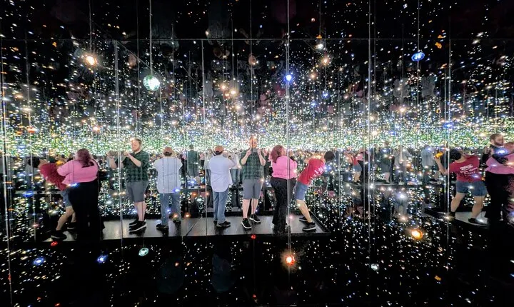 Downtown LA Arts Tour with MOCA, The Broad, and Infinity Room