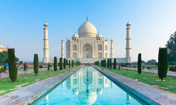 Private Taj Mahal and Agra Fort Day Tour from Delhi