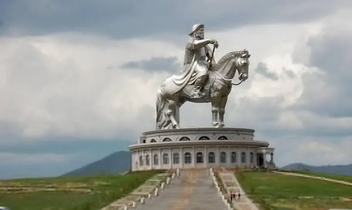 Chinggis statue &Terelj National park < Day trip>