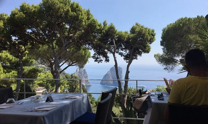 Luxury Capri Dining Experience & Aperitif with Yacht Transfer