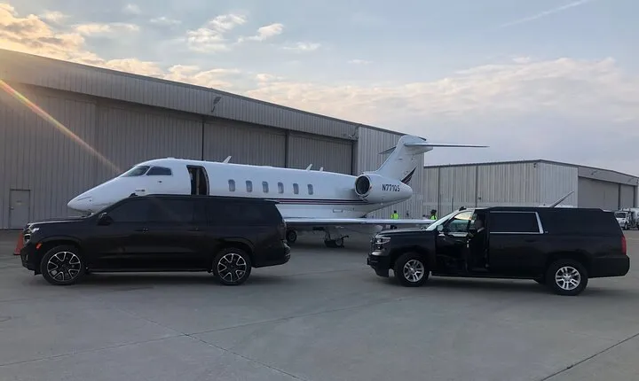 Curbside SUV Transfer from ORD to Downtown Chicago