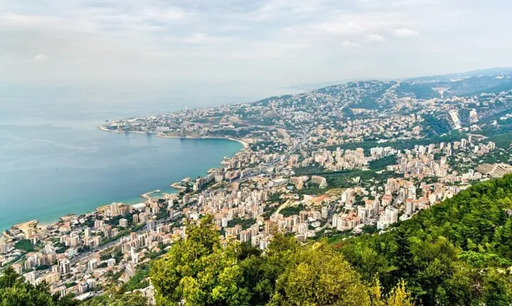 Beirut : Must-See Attractions Walking Tour With Guide