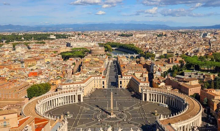 Rome: St. Peter’s Basilica and Papal Tombs Tour