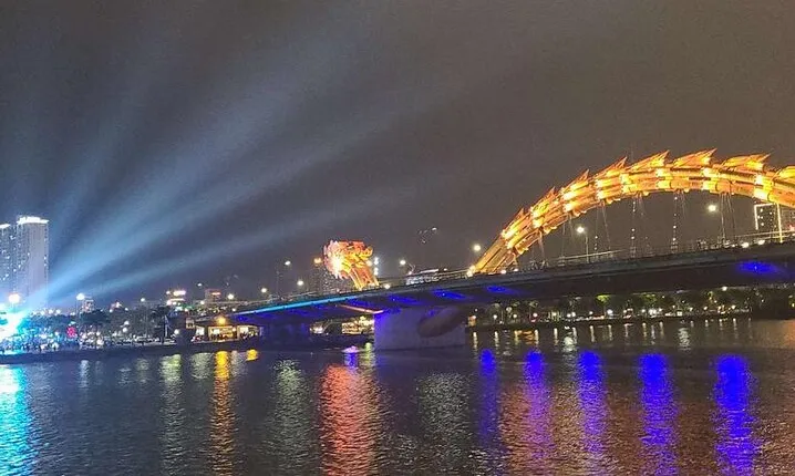 Exploring Best Motorcycle Tour by Night in Da Nang
