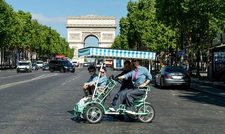 Visit Paris as a family with 4 wheel electric bikes