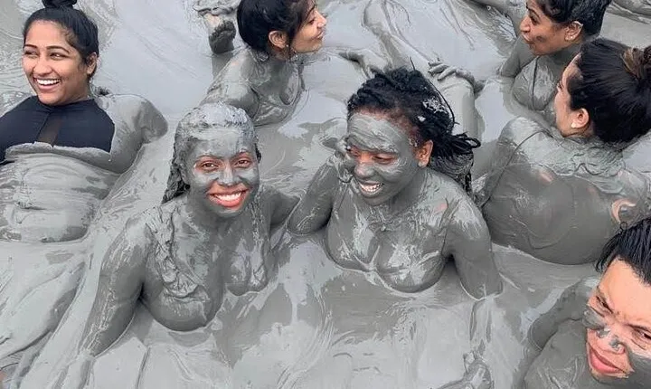 Tour to the Mud Volcano in Cartagena with Lunch