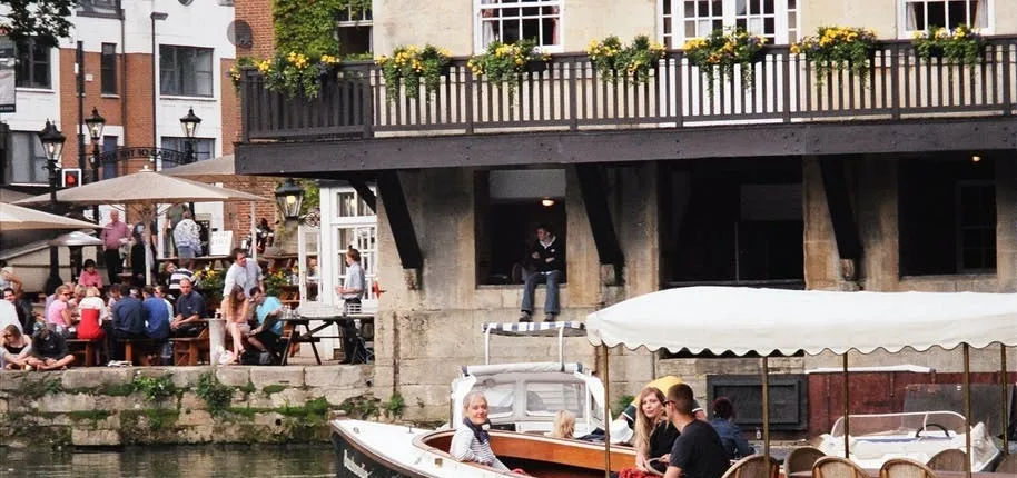 Oxford experience cruise