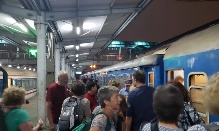 Private Overnight Train Hanoi To Sapa Or Return