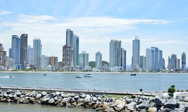 Tour Balneario Camboriu and Laranjeiras Beach TELEFERICO INCLUDED