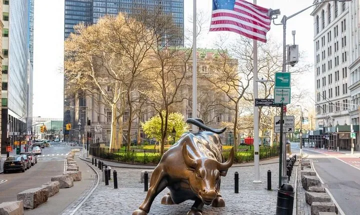 Private Wall Street Self Guided Tour