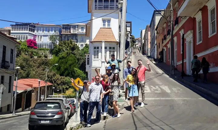 Valparaiso Private Tour with Wine Tasting from Santiago