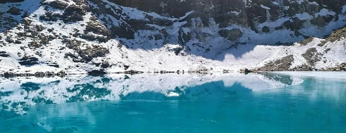 Full-day glacial adventure to Charquini Lagoon from La Paz