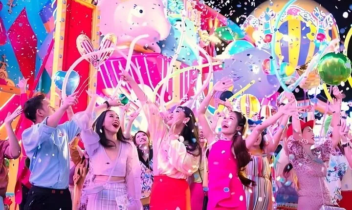 Carnival Magic Phuket Admission & Sightseeing Pass