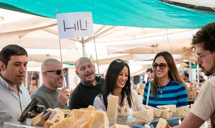 Rome Top Food Tour: Trastevere, Tiber Island & Ghetto