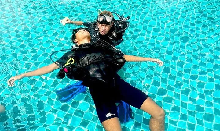 2 Day Rescue Diver Course in Koh Chang