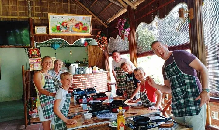 Hoi An ECo Cooking Class Tour with Bamboo Basket Rowing & Boat trip ( Private )