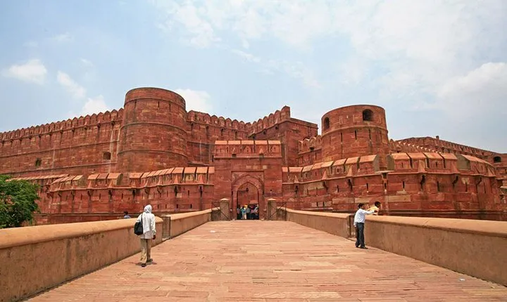 Agra Local Tour with Taj Mahal Agra Fort and Fatehpur Sikri