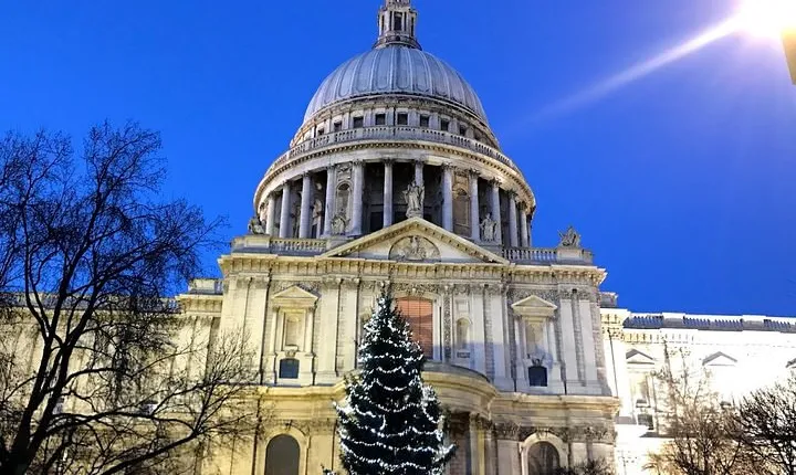 2 Day Stay Package Tour in London with English Host Families