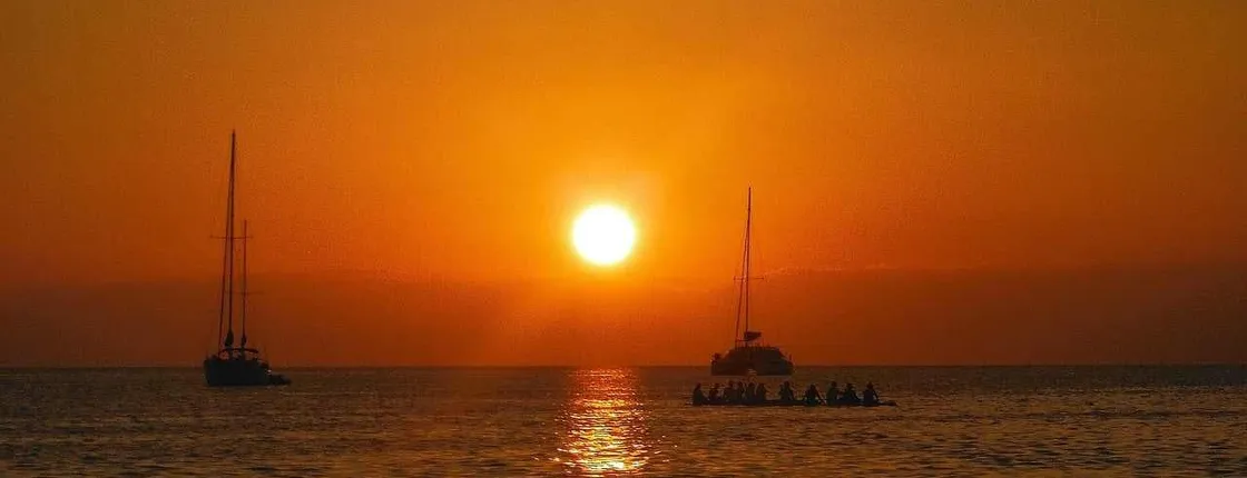Sunset catamaran cruise in Dénia
