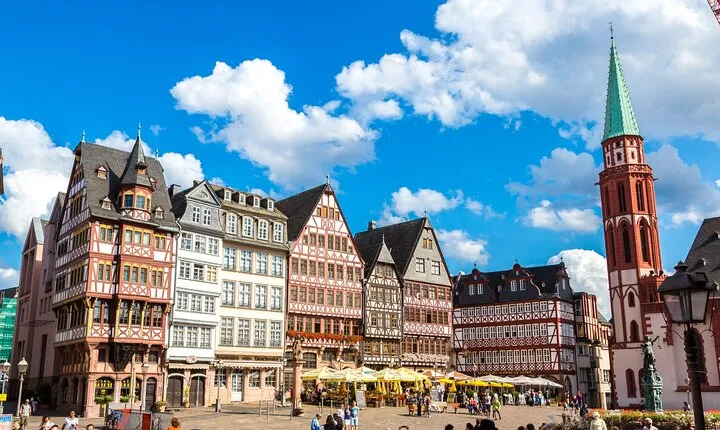Frankfurt: Old Town Highlights Private Walking Tour