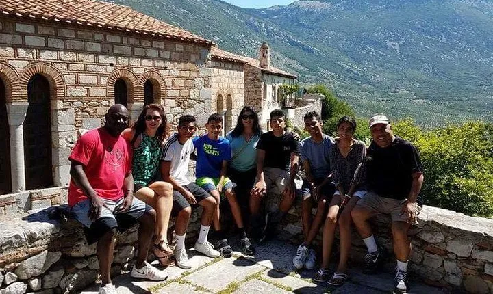 2 Day Transfer to Delphi - Meteora From Athens