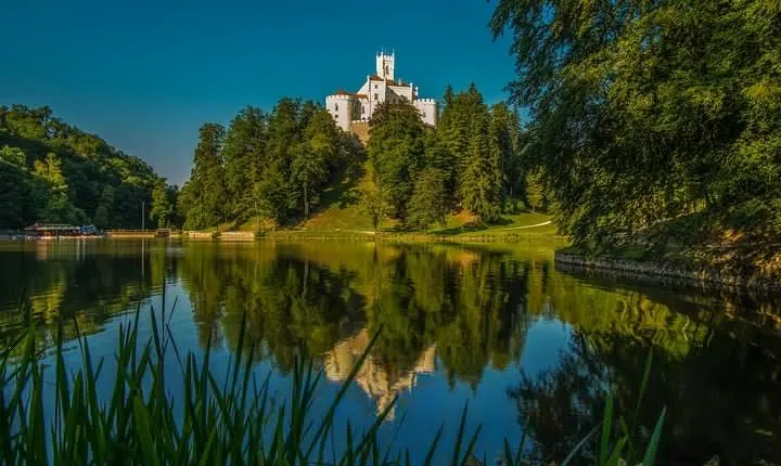 Trakoscan Castle and Varazdin Private Tour