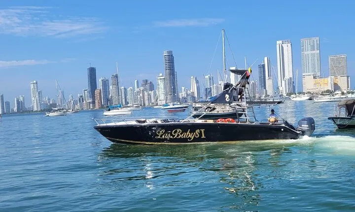 Full Day Private Boat Rent to Rosario and Barú Island