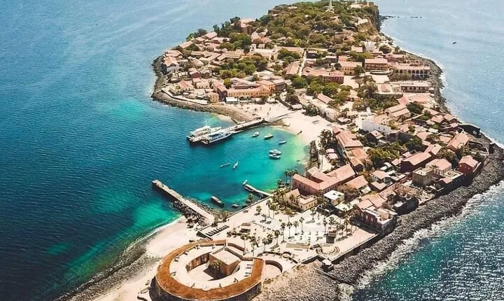 Day trip Goree island and Dakar city tour
