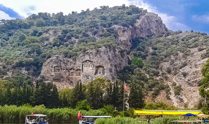 Dalyan Bus Trip to Caunos, Turtle Beach and Sultaniye Mud Bath from Marmaris