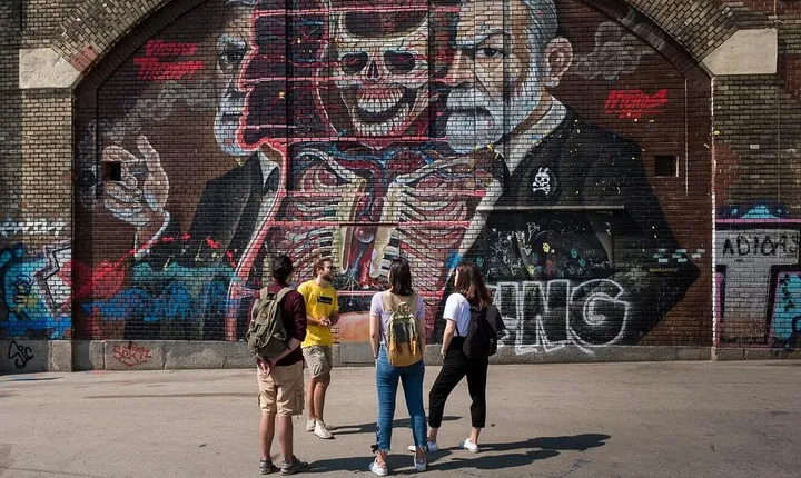 Street Art Tour in Vienna