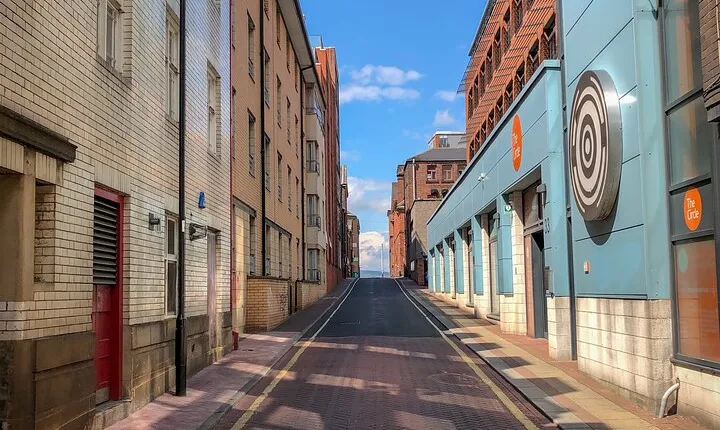 Sheffield Tour App, Hidden Gems Game and Big Britain Quiz (1 Day Pass) UK