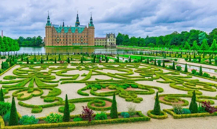 Native Walking Tour to Copenhagen