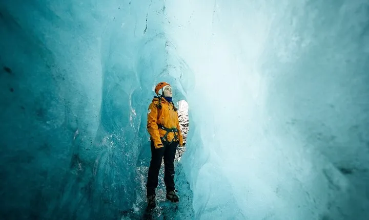 Private 2-Day Glacier Lagoon, Ice Cave and Northern Lights