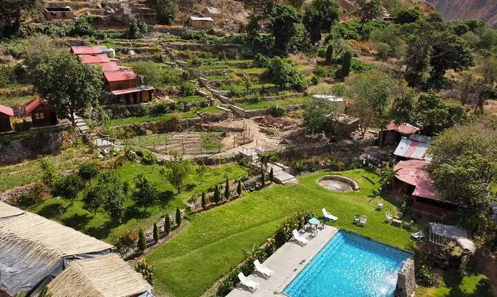 Trekking 2 Days to the Colca Canyon