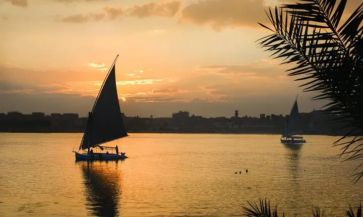 Nile Delights: Sunset Felucca Excursion 