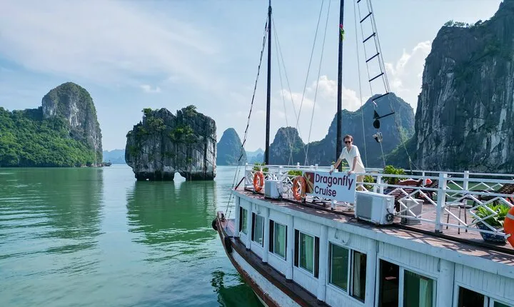 Private Transfer Hotel Pick Up for Small Group Halong Day Tour