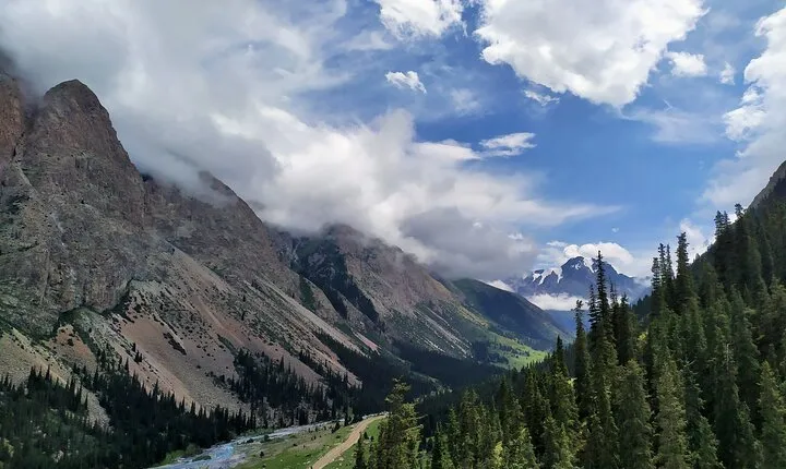 The main sights of Chui and Issyk-Kul valleys in 4 days
