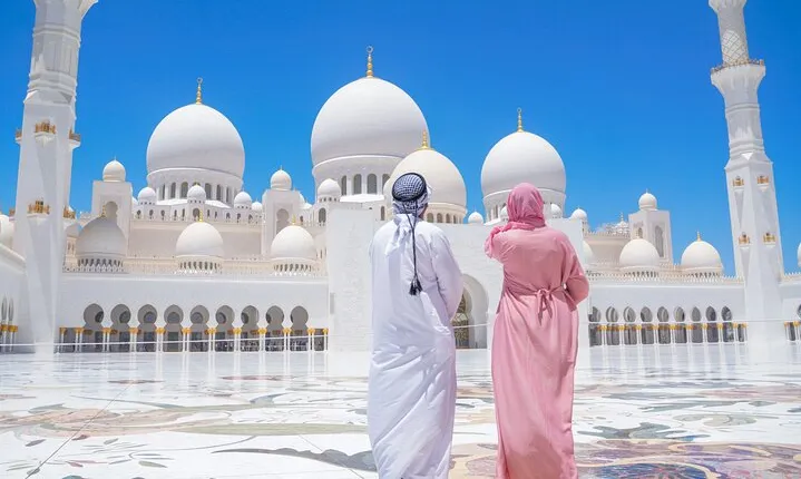 Dubai To Abu Dhabi: Grand Mosque, Royal Palace & Etihad Towers
