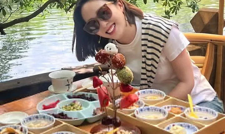 Chengdu Half-Day Cultural Leisure Tour w Personal Photo Shoot