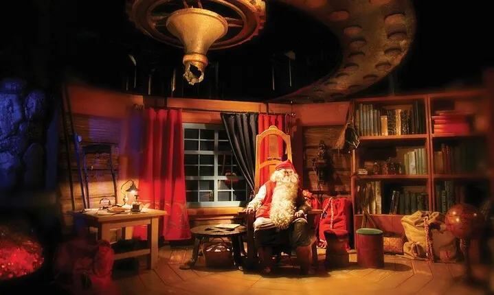 Santa’s Secrets: Guided Santa´s Village & Arctic Circle Tour