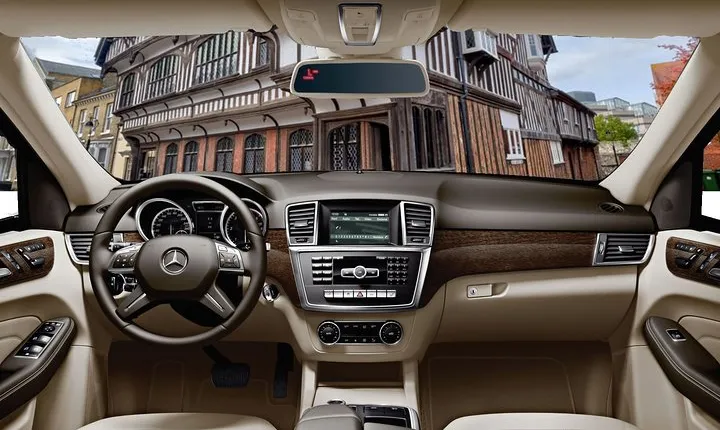 Private Transfer from Luton Airport (LTN) to Southampton City 