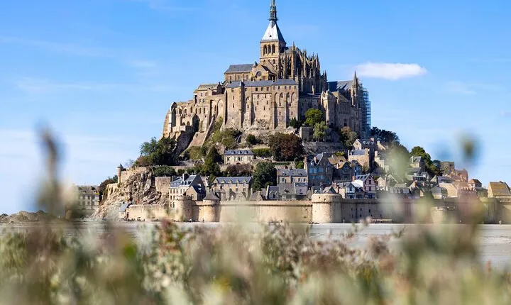 Mont St Michel and St Malo Private Tour From Le Havre Port